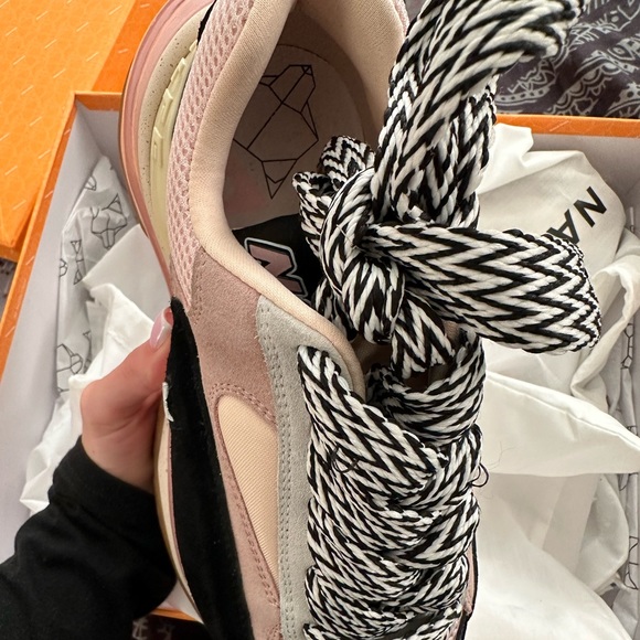 I'm selling my sneakers Naked Wolf, in perfect condition🤩 - Picture 6 of 7